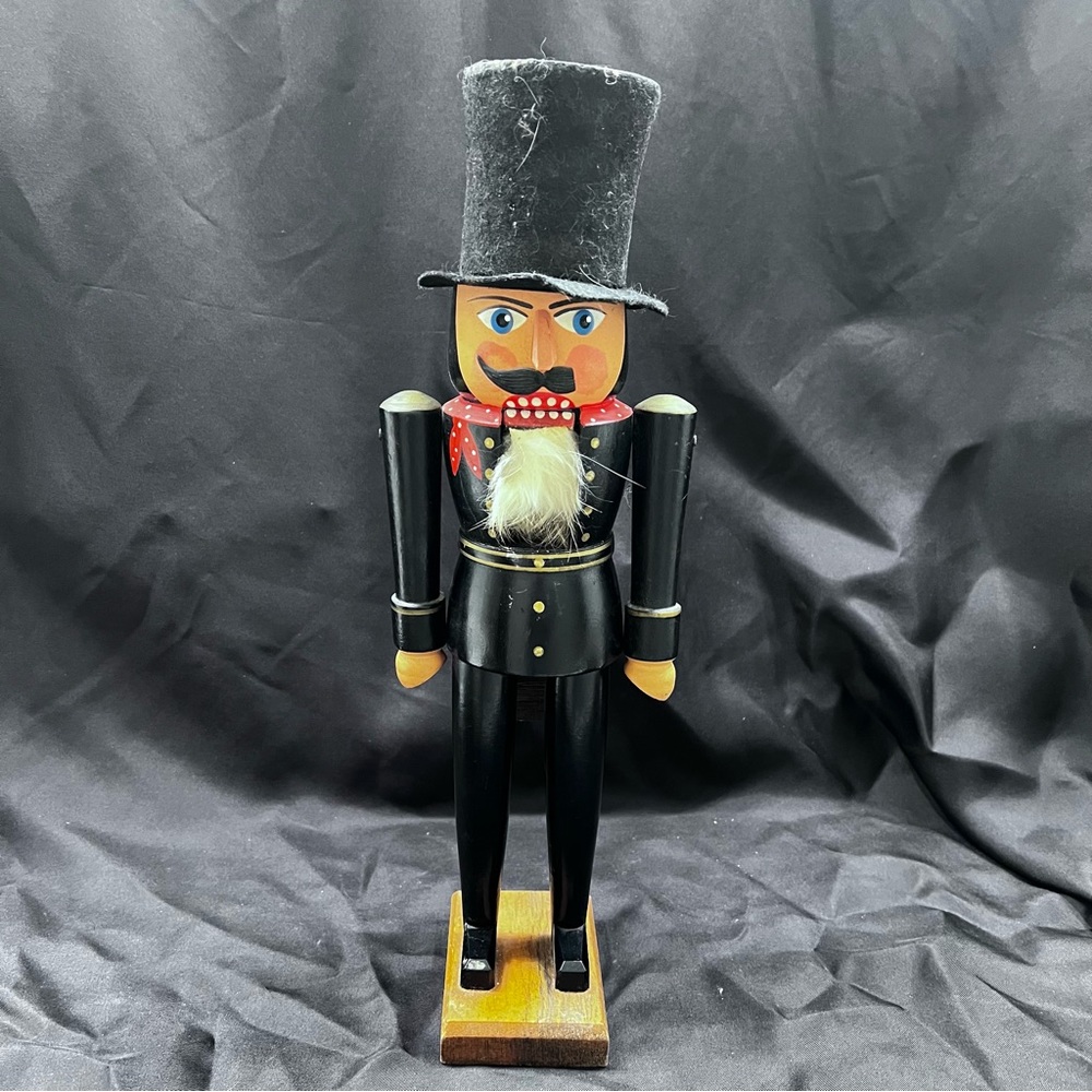 1960s Vintage MCM Volkmar-Matthes,‎ West Germany Giant Nutcracker Barstool 15”